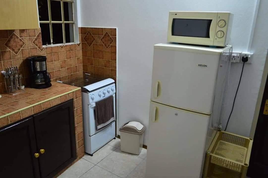 Bluestar Appartement 3, Centre De Grand Baie Bagian luar foto